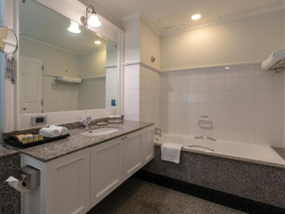 Hotel Cape House Langsuan