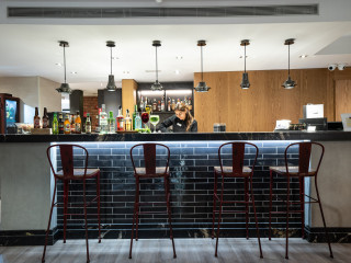 Hotel Catalonia Born