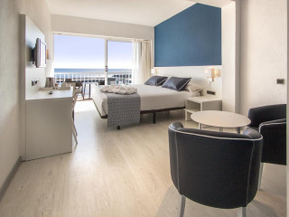 Hotel Catalonia del Mar - Adults Only