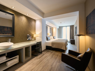 Hotel Catalonia Square