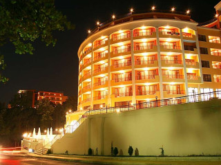 HOTEL CENTRAL