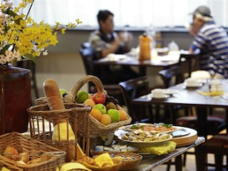 HOTEL CHATEAU KURFURSTENDAMM