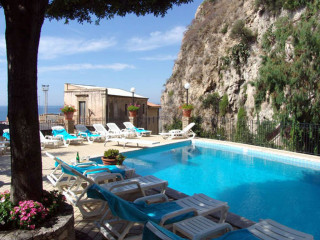 HOTEL CORALLO