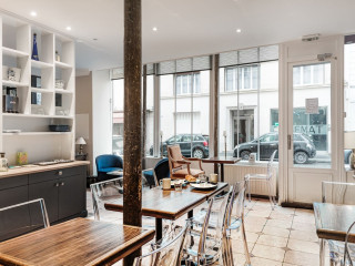 Hotel Courcelles Mederic