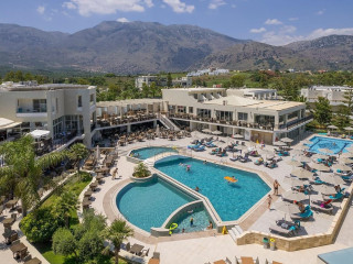 Vantaris Palace