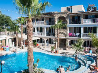 ZANTE PLAZA HOTEL & APARTMENTS