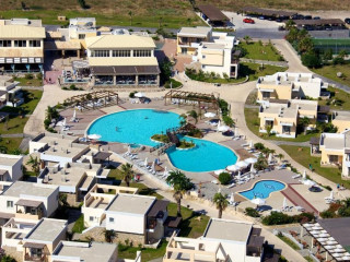 Natura Village hotel & Spa