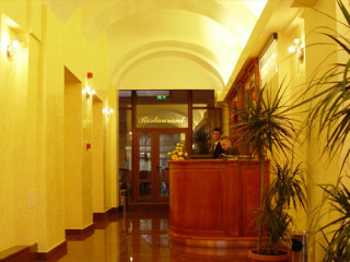 HOTEL DANA II