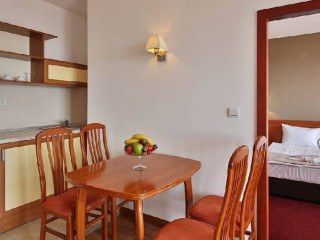 PRESTIGE HOTEL AND AQUA PARK