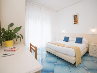 Hotel De Rosa
