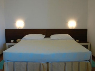 HOTEL DELLA BAIA
