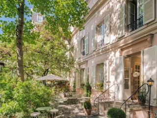 HOTEL DES GRANDES ECOLES