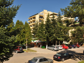 HOTEL DIANA
