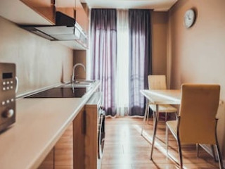 HOTEL DIPLOMAT SUITES