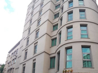 HOTEL DIPLOMAT SUITES