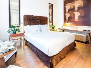 Hotel DO: Plaça Reial