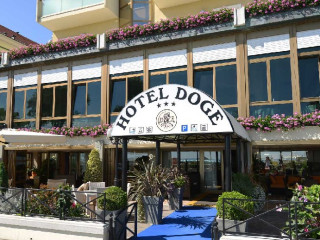 Hotel Doge ( Torre Pedrera )