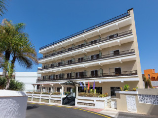 Hotel Don Manolito
