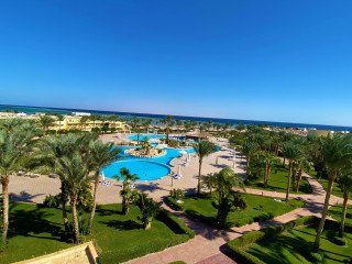 Amwaj Oyoun Resort