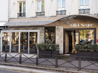 Hotel Eiffel Segur
