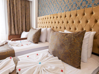 Hotel Elysia by Inwood Hotels