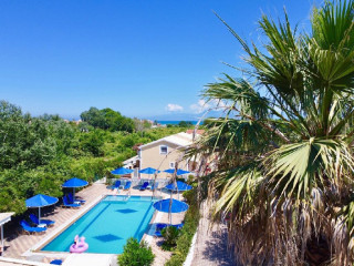Eleni Family Apartments 