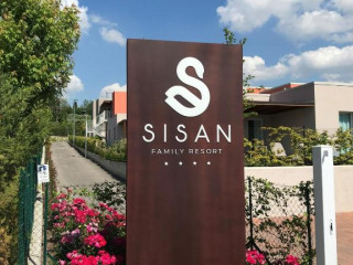 Hotel Family Sisan Resort