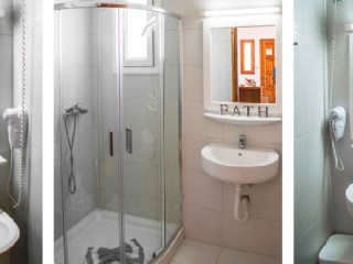 Studio Folies Apartments