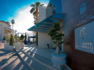 Hotel Grand Park