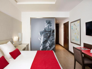 Hotel Grupotel Gran Via 678