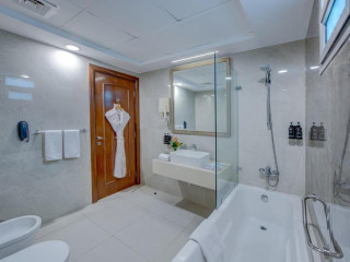 Hotel Howard Johnson Plaza by Wyndham Dubai Deira