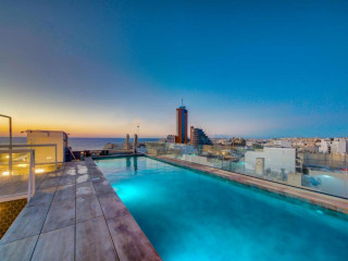 Hotel IKYK
