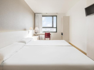 Hotel Ilunion Valencia 3