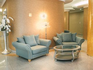 HOTEL INTERNATIONAL