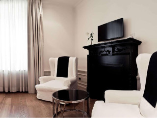Hotel Isa