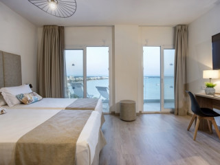 Hotel Las Arenas