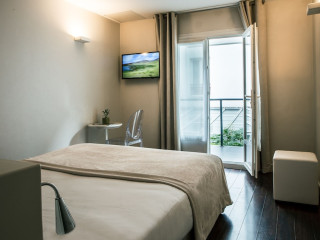 Hotel Le Quartier Bercy Square