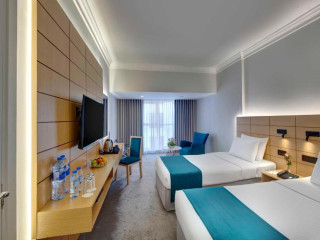 Hotel Lotus Grand