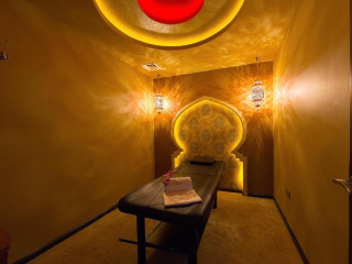 Hotel Lotus Grand