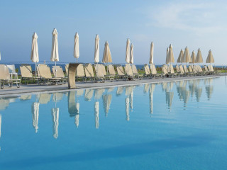 Hotel Louis Phaethon Beach