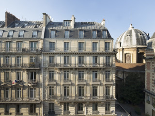 Hotel Lumen Paris Louvre