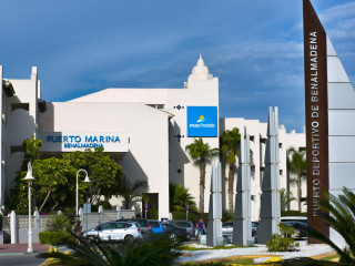 Hotel MAC Puerto Marina