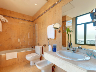 Hotel Madrid Atocha Affiliated by Melia