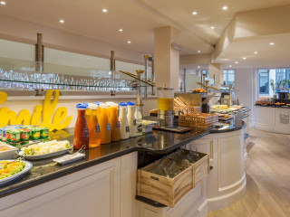 Hotel Madrid Gran Via 25 Affiliated by Melia