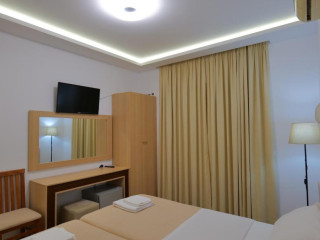 Hotel Mano