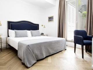 Benabola Hotel y Suites
