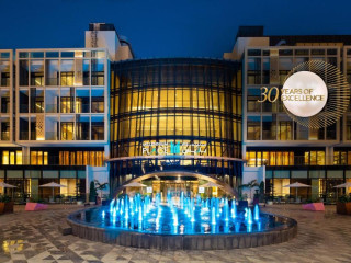 Hotel Millennium Place Mirdif
