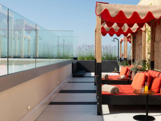 Hotel Montera Madrid, Curio Collection by Hilton