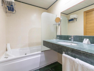 Hotel Moon Dreams Calabahia