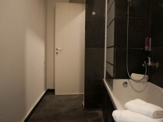 HOTEL NERONENSIS